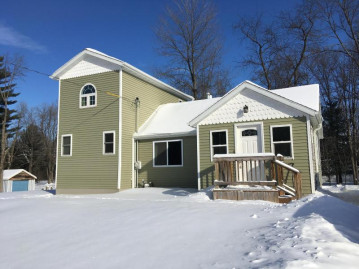 1012 Louisa St, Crivitz, WI 54114