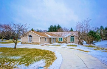 N41W32909 Neptune Bight, Nashotah, WI 53058-9523