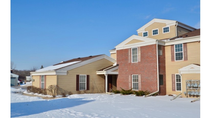 N16W26583 Wild Oats Dr G Pewaukee, WI 53072 by Shorewest Realtors $229,900