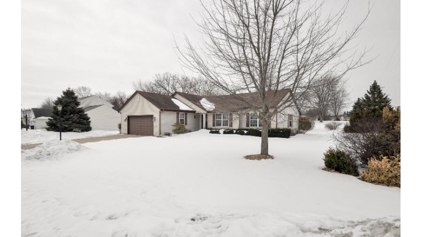 1700 Carriage Dr East Troy, WI 53120 by RE/MAX Realty Pros~Milwaukee $254,900