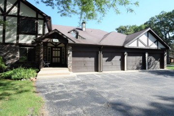 24 Driftwood Ct A, Williams Bay, WI 53191-9614
