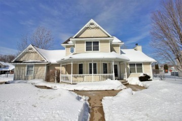 204 Hyland Ave, Tomah, WI 54660