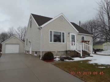 120 Kohler St, Whitelaw, WI 54247-9504