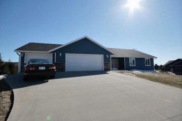 W7579 Castle Heights Dr, Holland, WI 54636-6200