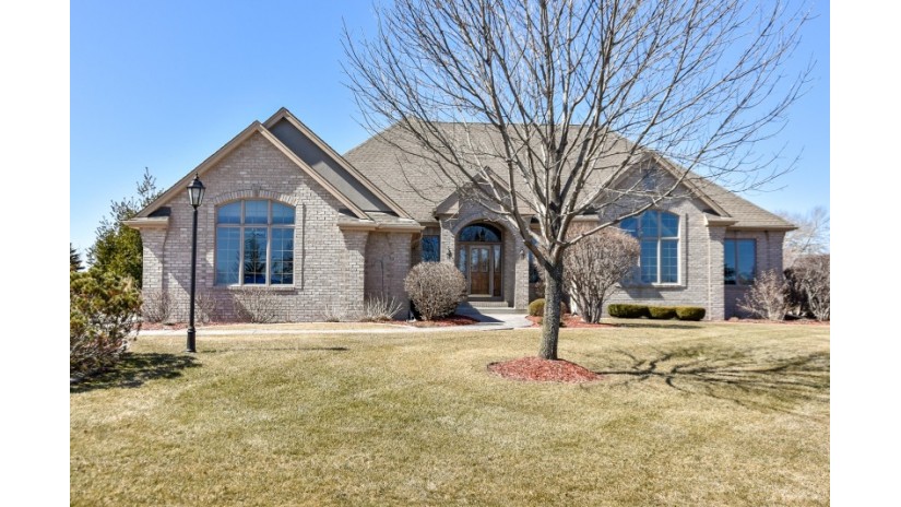 6406 Alex Turn Caledonia, WI 53108 by Shorewest Realtors $475,000