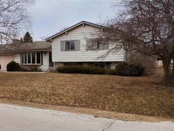 3020 Valley Forge St, Caledonia, WI 53404-1359