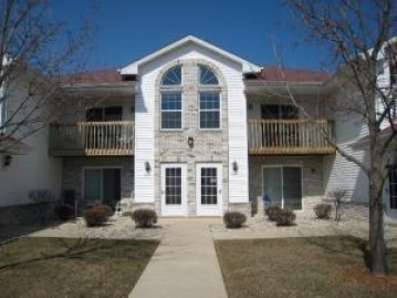 6175 S Creekside Dr 6, Cudahy, WI 53110-3428