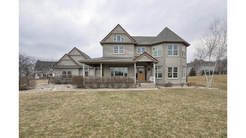 350 Wellington Dr Union Grove, WI 53182 by Joseph Scott Real Estate $525,000