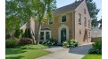 5826 N Kent Ave Whitefish Bay, WI 53217 by Shorewest Realtors $465,000