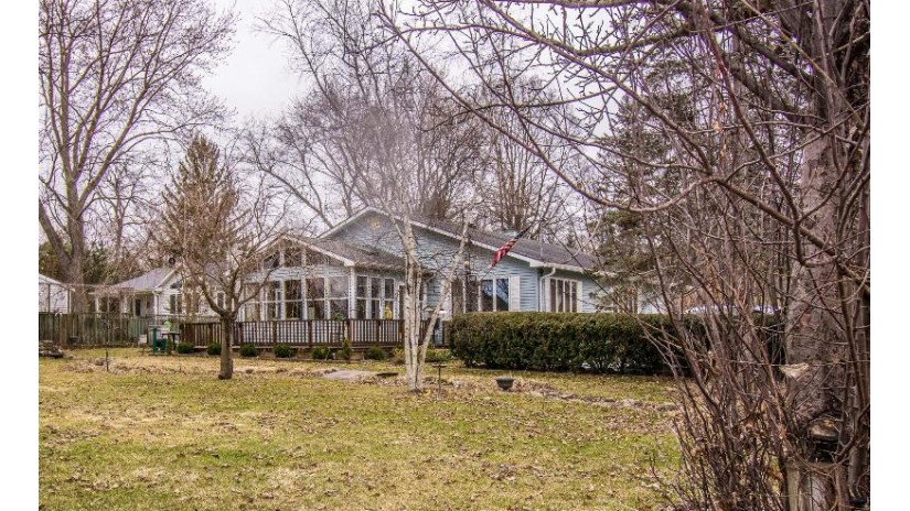 N3177 Cherry Rd Geneva, WI 53147 by Lake Geneva Area Realty, Inc. $325,000