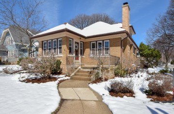 8302 Portland Ave, Wauwatosa, WI 53213-3018