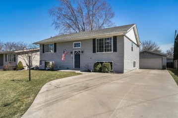 23717 65th St, Paddock Lake, WI 53168-9642