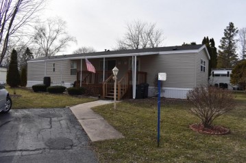 1438 Pleasant St, Lyons, WI 53105-9088