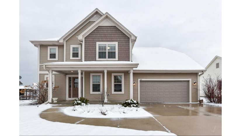 621 Greystone Dr Port Washington, WI 53074 by First Weber Inc -NPW $339,900