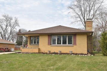 7651 N Sherman Blvd, Brown Deer, WI 53209-1701