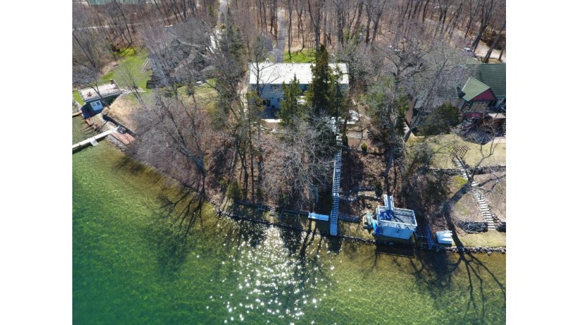 37830 Atkins Knoll Rd Summit, WI 53066 by The Real Estate Company Lake & Country $949,000