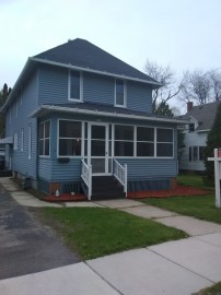 325 Kendall St, Burlington, WI 53105-1210