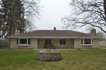 13333 W Cleveland Ave, New Berlin, WI 53151-3903