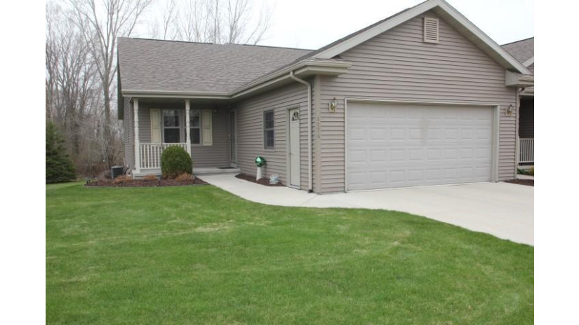 1174 Robin'S Nest Ln New Holstein, WI 53061 by Premier Properties Realty, LLC $159,900