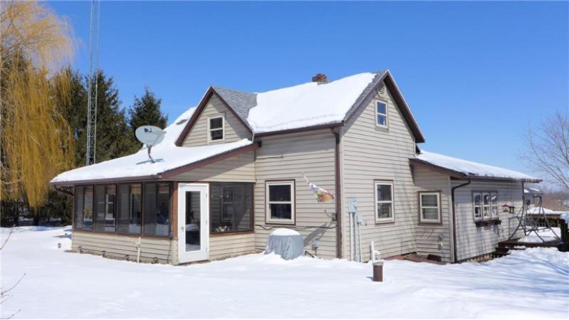 549 13th Street Dallas, WI 54733 by Re/Max Advantage/Rl $209,900