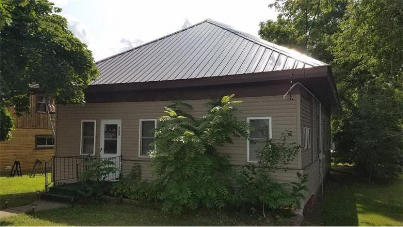 123 South Roosevelt Road Black River Falls, WI 54615 by Cb River Valley Realty/Brf $55,000