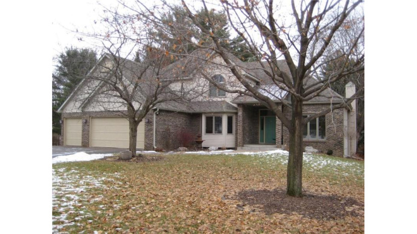 419 Southwood Court Eau Claire, WI 54701 by Kleven Real Estate Inc $409,900