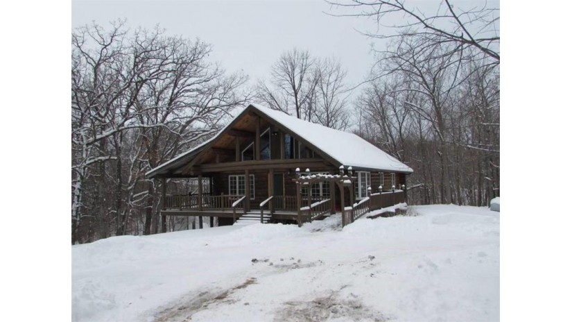 157 Red Fox Trail St Croix Falls, WI 54024 by Re/Max Synergy/Osceola $300,000