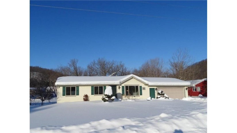 206 West Street Plum City, WI 54761 by Prime Realty Llc $129,500