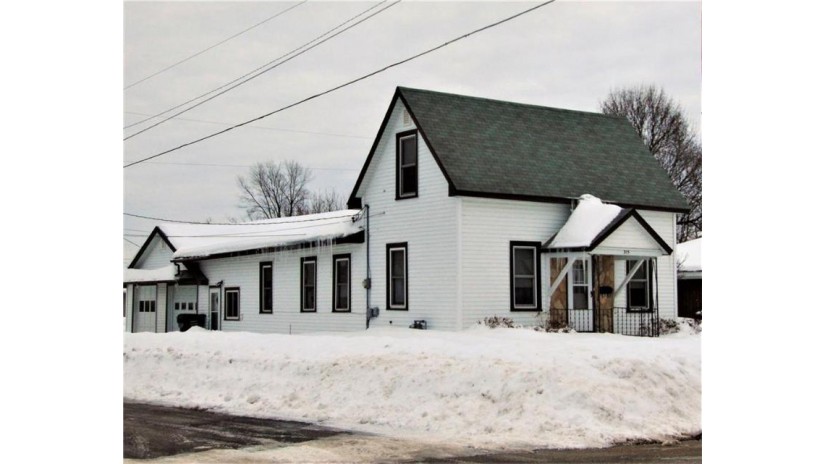 315 West Benton St. Street Tomah, WI 54660 by Hansen Real Estate Group $66,000