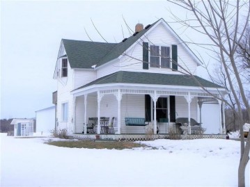 2107 295th Avenue, Luck, WI 54853