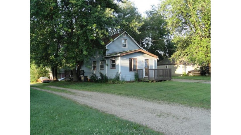 427 Cottage Street Mondovi, WI 54755 by Cb Brenizer/Menomonie $53,900