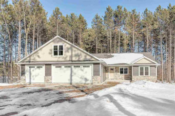 888 Maple Leaf Trail, Little Suamico, WI 54171