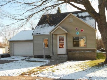 725 Mader Street, Gresham, WI 54128