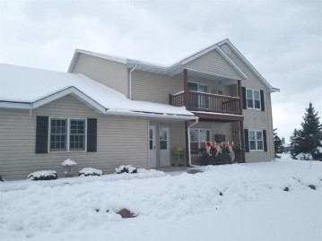 221 Country Side Court, Waupaca, WI 54981-1496