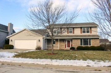 1576 Ponderosa Avenue, Ashwaubenon, WI 54313-6057