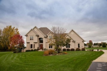 8048 Saquaro Court, Clayton, WI 54956-9649