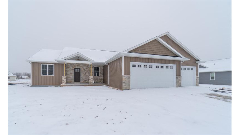 W5606 Hoelzel Way Harrison, WI 54915 by Dewitt Londre Llc $309,900