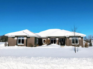 1312 S Sedona Circle, Hobart, WI 54155