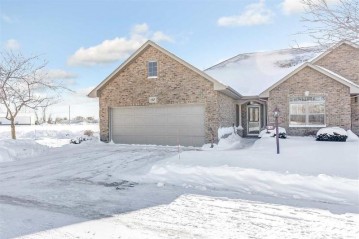 152 Golf Course Drive, Wrightstown, WI 54180