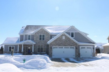 235 E Clearwater Drive, Appleton, WI 54913