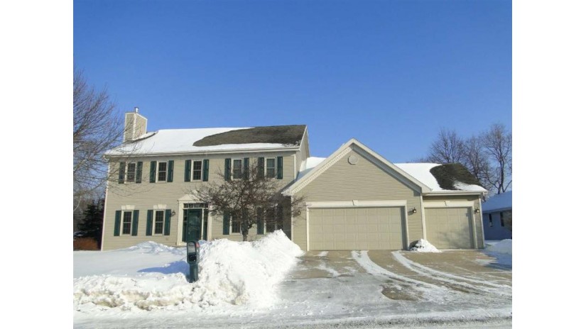 314 Kraft Street Neenah, WI 54956 by Coldwell Banker Real Estate Group $324,900