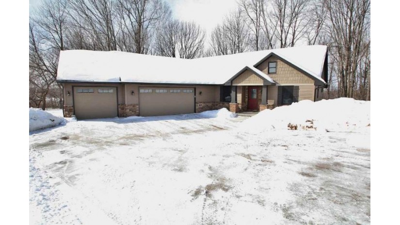 751 Westhill Drive Howard, WI 54313 by Coldwell Banker Real Estate Group $383,700