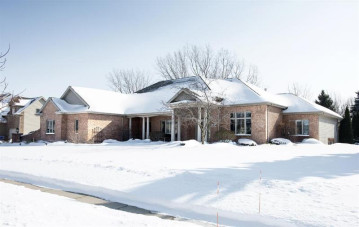 231 E Crossing Meadows Lane, Appleton, WI 54913