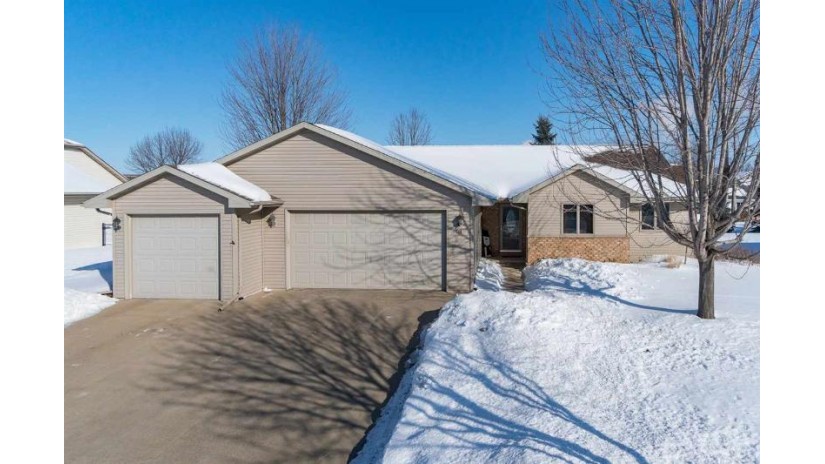 111 Green Way Drive Combined Locks, WI 54113 by Century 21 Ace Realty $254,900