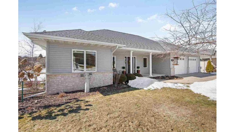 2070 Wisteria Circle Suamico, WI 54313 by Coldwell Banker Real Estate Group $294,900