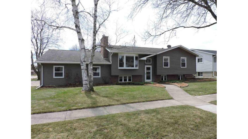 701 Beekman Street Waupun, WI 53963 by First Weber, Inc. $259,900