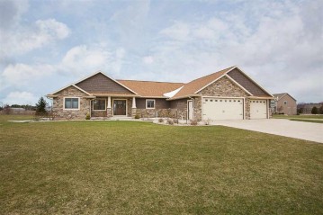 W5034 Red Barn Court, Grand Chute, WI 54913