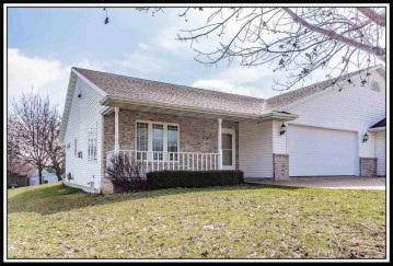 650 S Lincoln Street, Hortonville, WI 54944-8228