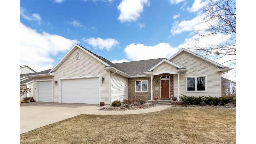 1420 Mansur Drive Neenah, WI 54956 by Rieckmann Real Estate Group, Inc $299,900