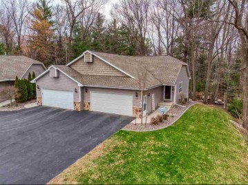 3686 Nordic Court, Suamico, WI 54173-8273